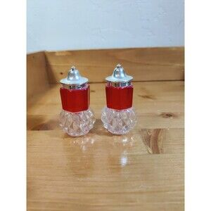 Vintage Salt And Pepper Shakers  Red & Clear Plastic 3" Made In Hong Kong